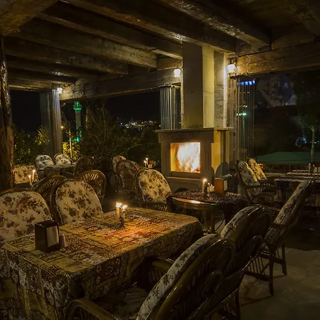Roma Cave Suite-2